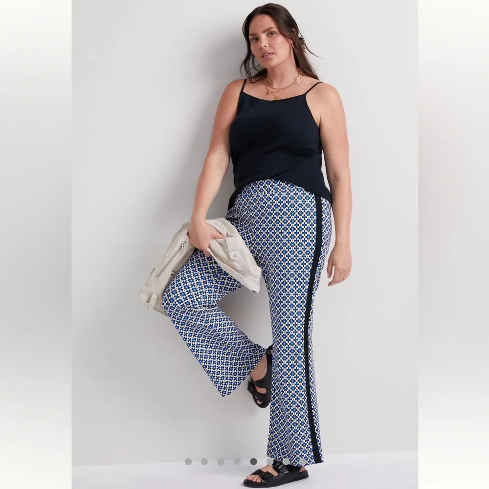 Anthropologie Maeve Pull-On Bootcut Pants - Picture 5 of 10